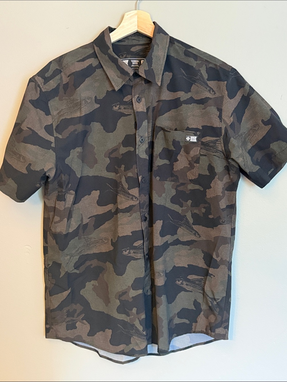 Salty Crew Men's Short-Sleeve Camo Button-Down Shirt - Technical Woven